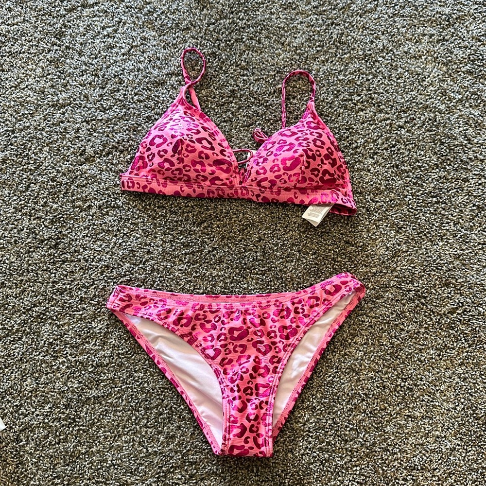 Cupshe Pink Foil Leopard Bikini Set Size Small